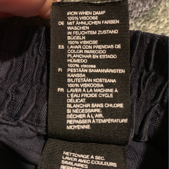 EUC Stockholm Atelier & Other Stories size 2 Navy Blue Striped Rayon pants - Picture 4 of 4